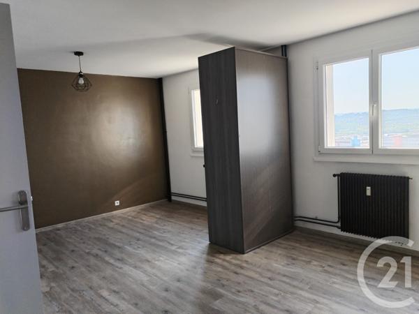 Appartement F3 à vendre  3 pièces - 73,60 m2 SOCHAUX - 25