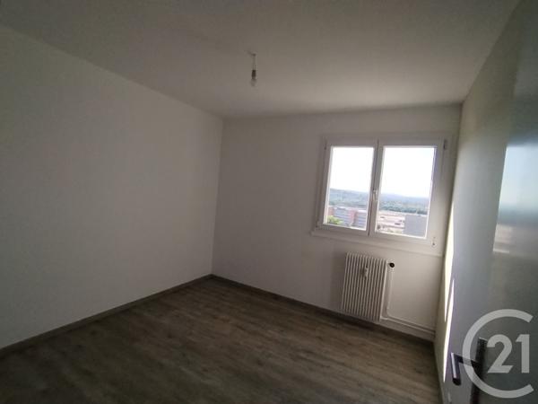 Appartement F3 à vendre  3 pièces - 73,60 m2 SOCHAUX - 25