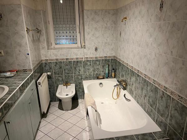 Maison + Hangar Saint Jouan Des Guerets 8 pièce(s) 193 m2 terrain 8725 M²