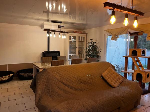 Maison à vendre 3 pièces FITZ JAMES (60) - 270 000 euros -