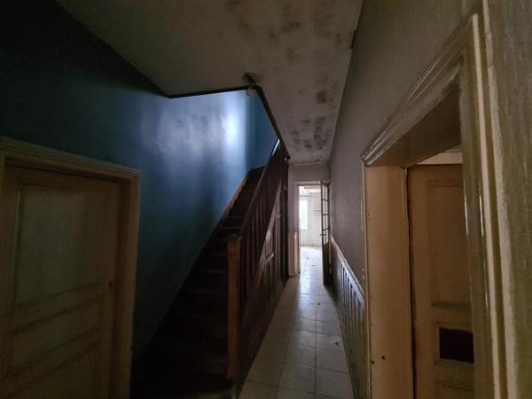 Immeuble centre ville à réhabiliter, emplacement de choix