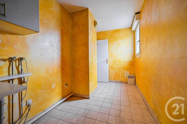 Appartement F2 à vendre  2 pièces - 55,51 m2 PARIS - 75020