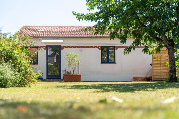 Maison avec beau potentiel à La Genette
