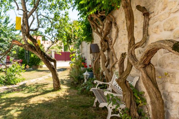 Maison avec beau potentiel à La Genette