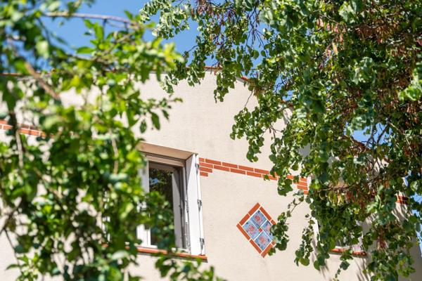 Maison avec beau potentiel à La Genette