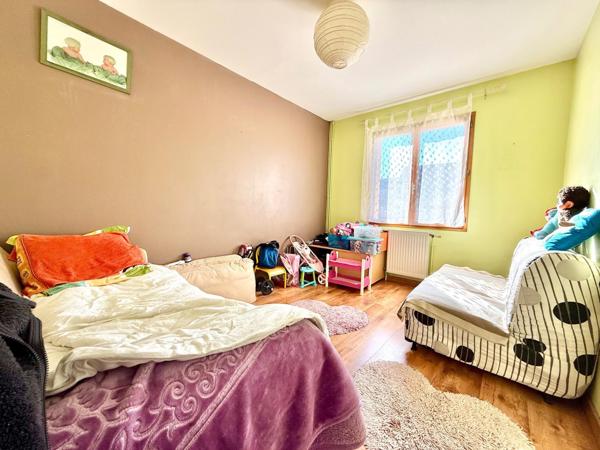 Maison à LA GRANDE-PAROISSE, 77130 - 6 pièces 110m²