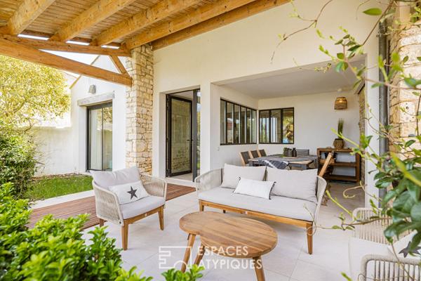 Contemporaine de caractère née d’un ancien chai avec vue contemplative