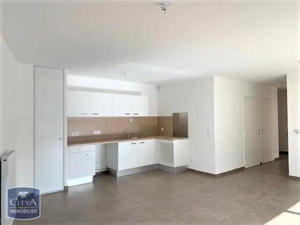 Appartement à louer 4 pièces 82.5m² Lyon 8e Arrondissement (69008)