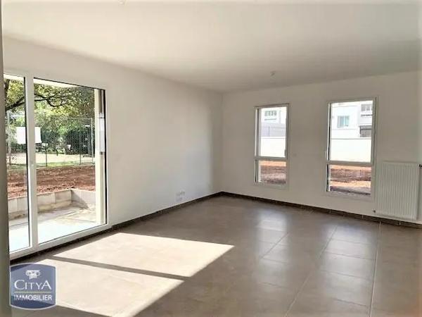 Appartement à louer 4 pièces 82.5m² Lyon 8e Arrondissement (69008)