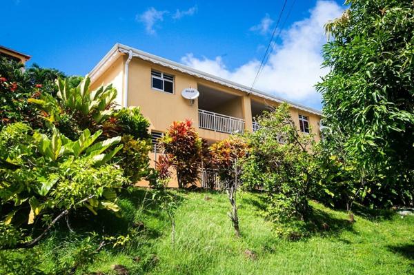 Immeuble à vendre  8 pièces • 240 m2 Le Marigot