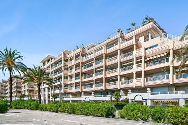 Golfe-Juan – Appartement face à la mer dans résidence de prestige