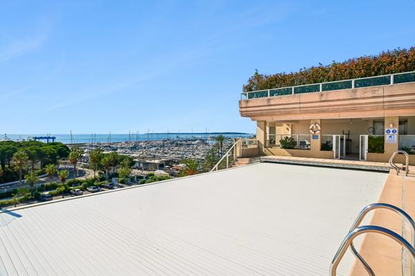 Golfe-Juan – Appartement face à la mer dans résidence de prestige