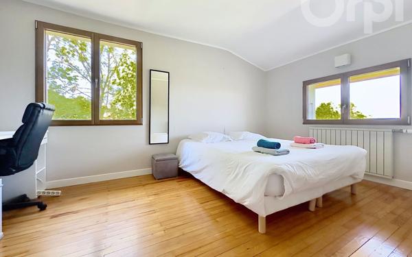 Maison à vendre    8 pièces • 204 m2 Bons-en-Chablais