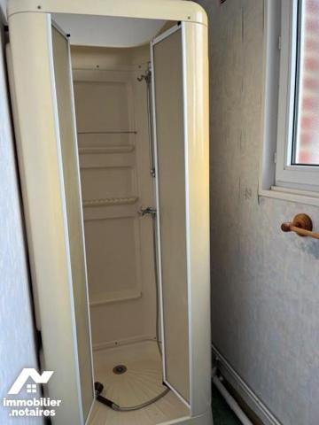 BRAY-DUNES SECTEUR PLAGE,
Situé à 100 mètres de la plage, immeuble de rapport en copropriété o...