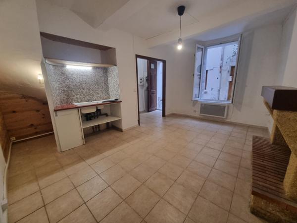 Maison de village 60 m² Ouveillan