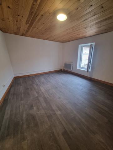 Maison de village 60 m² Ouveillan