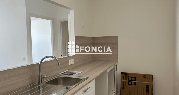 Location Appartement 2 pièces 46.85 m² - Villeneuve-saint-georges 94190