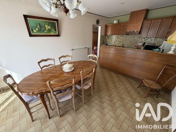 Maison à vendre 5 pièces 117 m² Châtillon-sur-Thouet