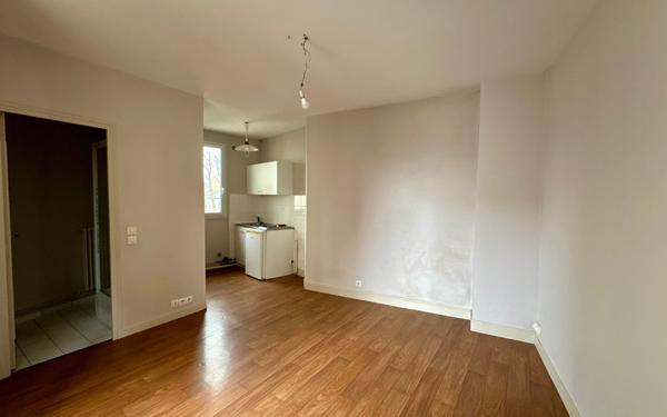 Appartement à louer    1 pièce • 21,50 m2 Enghien-les-Bains