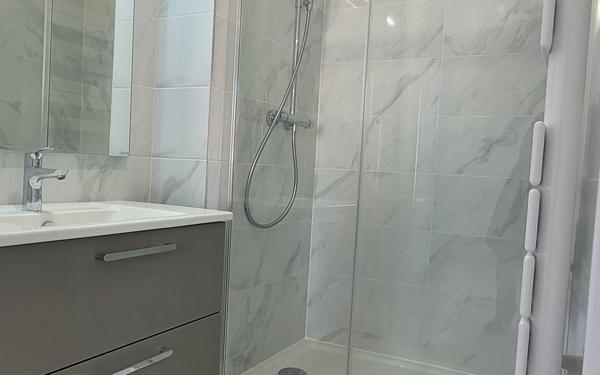 Appartement à louer    2 pièces • 43,40 m2 Le Plessis-Robinson