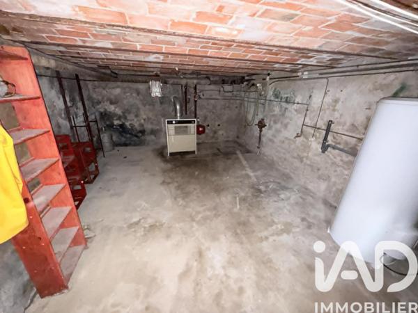 Maison à vendre 5 pièces 98 m² Saint-Amand-Montrond