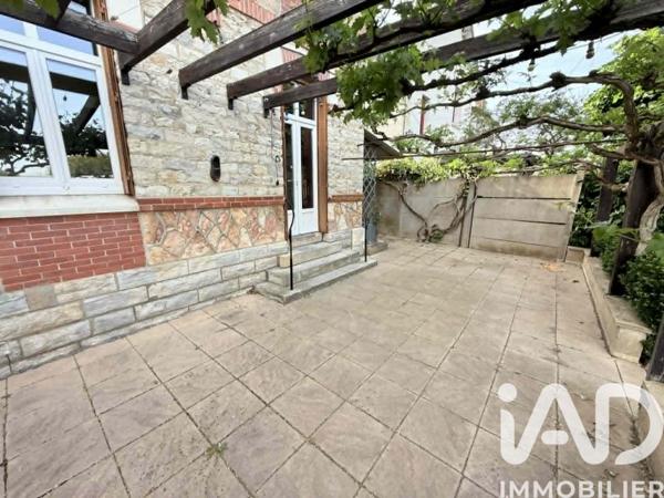 Maison à vendre 5 pièces 98 m² Saint-Amand-Montrond