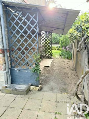 Maison à vendre 5 pièces 98 m² Saint-Amand-Montrond