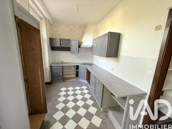 Maison à vendre 5 pièces 98 m² Saint-Amand-Montrond