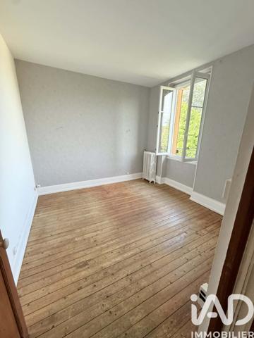 Maison à vendre 5 pièces 98 m² Saint-Amand-Montrond