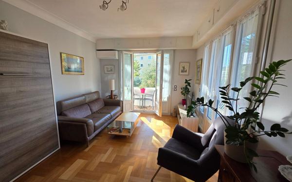 Appartement à vendre    2 pièces • 52,15 m2 Nice