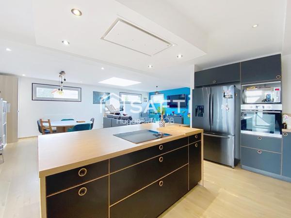 Charmante maison de plain-pied avec 4 chambres, un jardin arboré sans vis-à-vis et dépendances