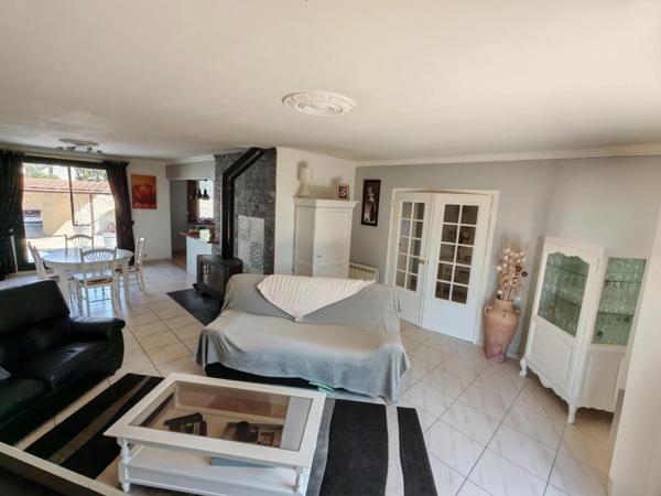 Bien rare dans le secteur le plus recherché de L'Isle-Adam – Volumes, calme et emplacement idéal