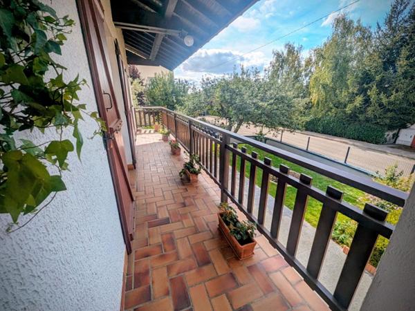 Maison Bourg En Bresse 6 pièce(s) 166.42 m2