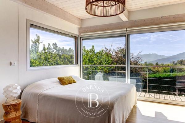 Annecy, Maison 5 Chambres -  340 m² à vendre