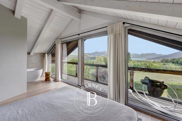 Annecy, Maison 5 Chambres -  340 m² à vendre