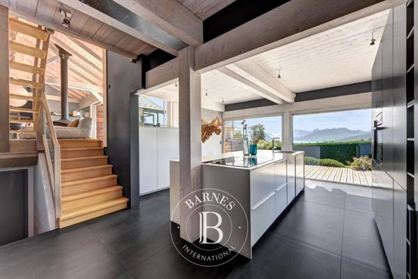 Annecy, Maison 5 Chambres -  340 m² à vendre