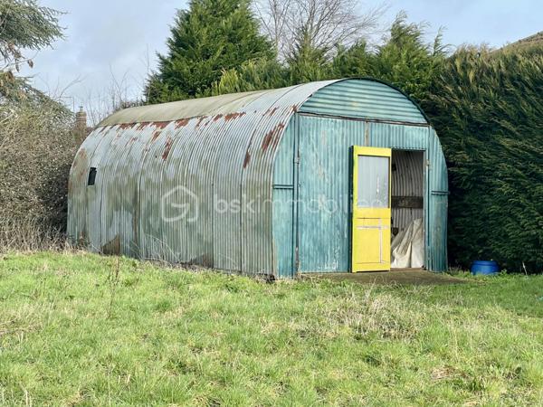 Terrain de 1 206 m²