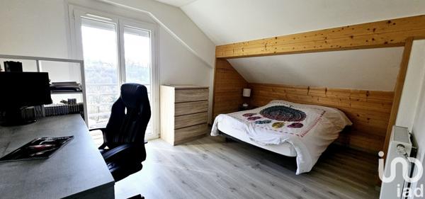 Châlet 6 pièces de 114 m² à Grésy-sur-Aix (73100)