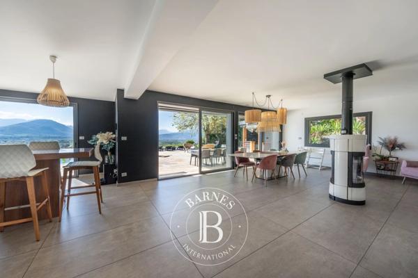 Annecy, Maison 4 Chambres -  174 m² à vendre