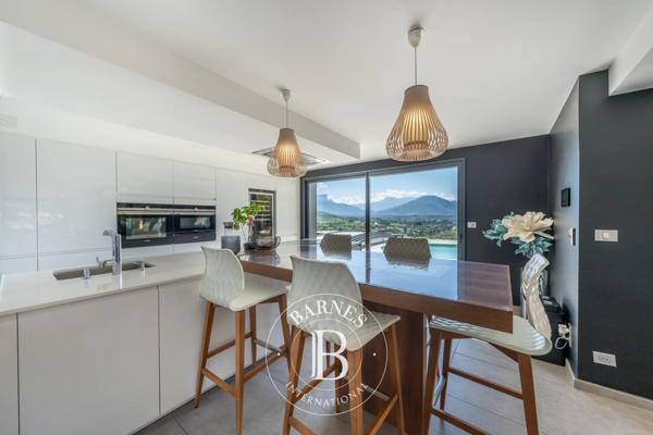 Annecy, Maison 4 Chambres -  174 m² à vendre