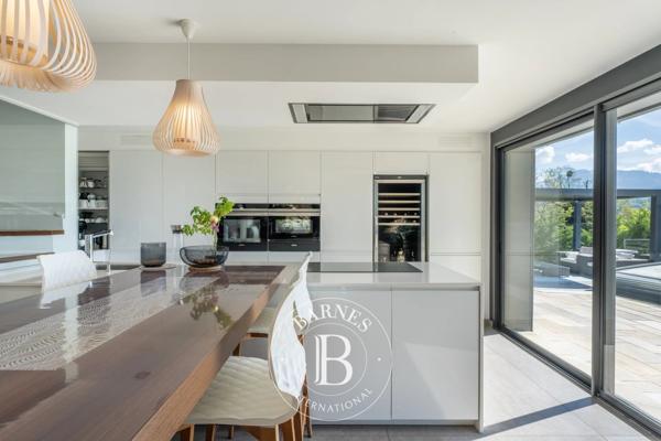 Annecy, Maison 4 Chambres -  174 m² à vendre