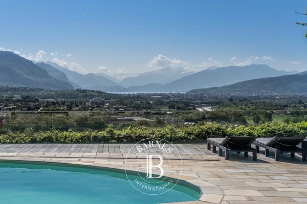 Annecy, Maison 4 Chambres -  174 m² à vendre