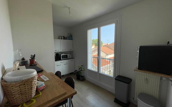 Appartement à louer    2 pièces • 44 m2 Limoges