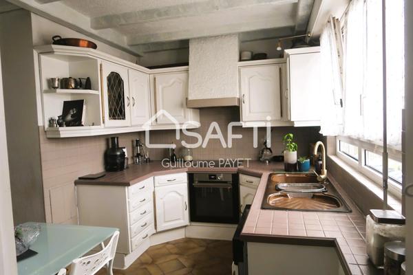 VASTE APPARTEMENT 87 m² SANS VIS À VIS, EXPOSE SUD-EST, 3 CHAMBRES, BELLE VUE RARE, A PROXIMITE DU TRAMWAY T12, COMMERCES ET ECOLES A PIED !!!!