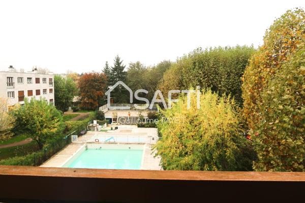 VASTE APPARTEMENT 87 m² SANS VIS À VIS, EXPOSE SUD-EST, 3 CHAMBRES, BELLE VUE RARE, A PROXIMITE DU TRAMWAY T12, COMMERCES ET ECOLES A PIED !!!!