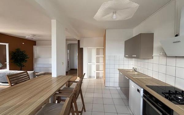 Appartement à louer    3 pièces •  Sainte-Anne