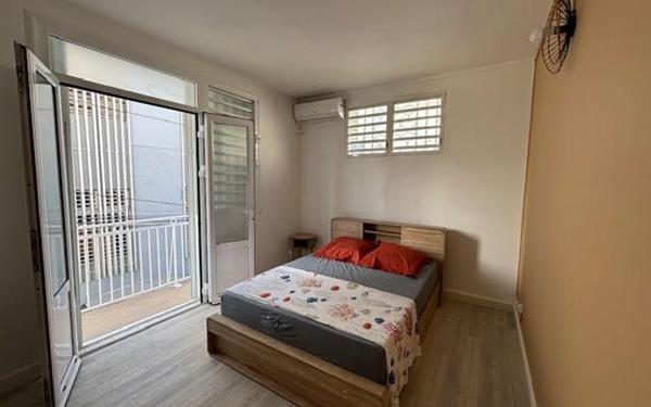 Appartement à louer    3 pièces •  Sainte-Anne