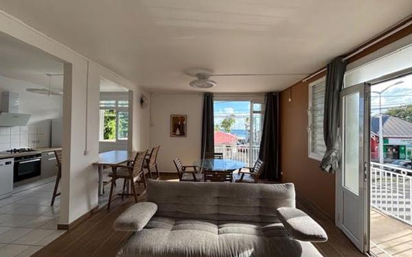 Appartement à louer    3 pièces •  Sainte-Anne