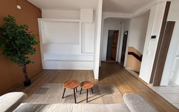 Appartement à louer    3 pièces •  Sainte-Anne