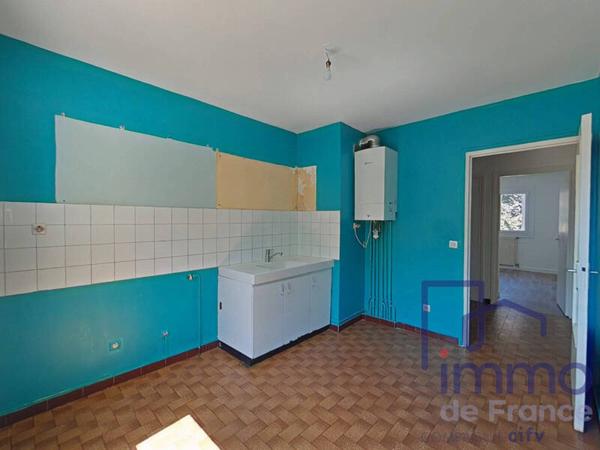 Appartement 5 pièces                                        - 43700 Brives-Charensac Réf : 2896-CIFVFOREZVELAY